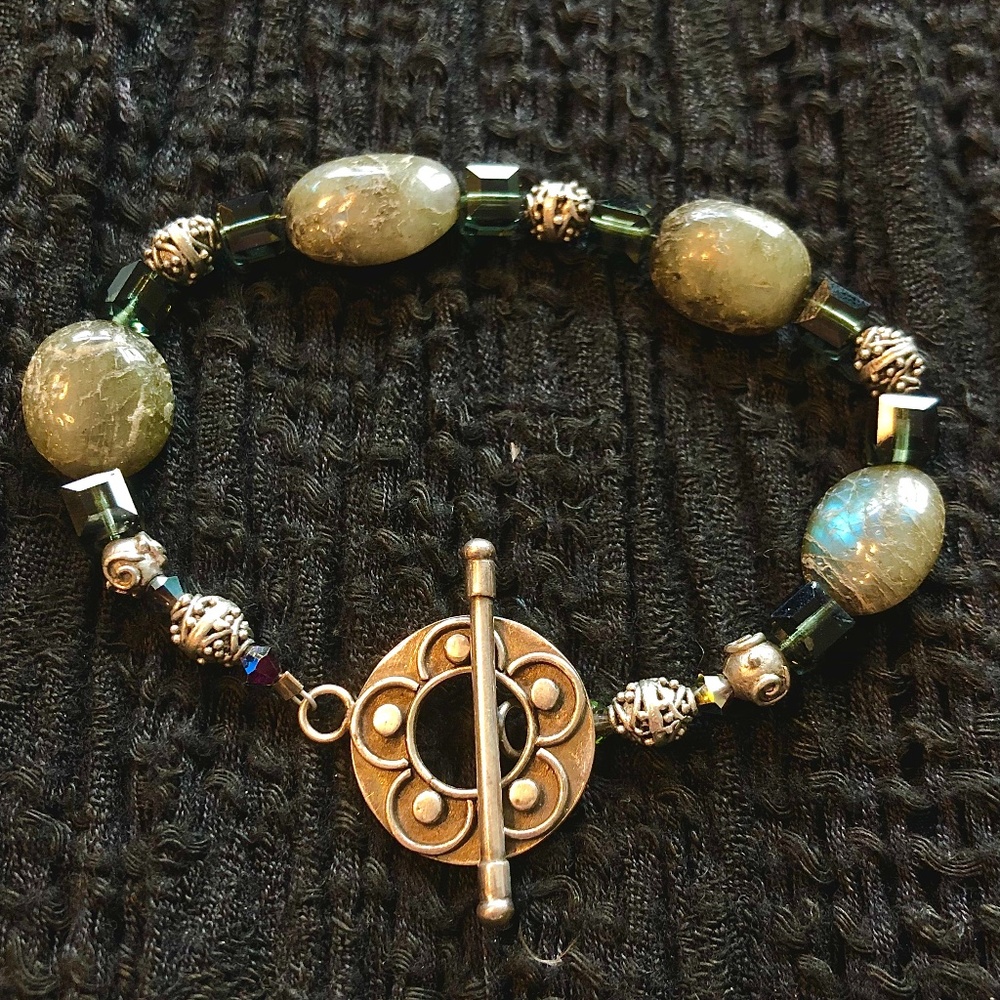Gemstone Bracelet with Toggle Closure